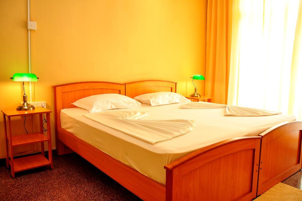 Hotel Melbourne Tourist Rest Anuradhapura Camera foto