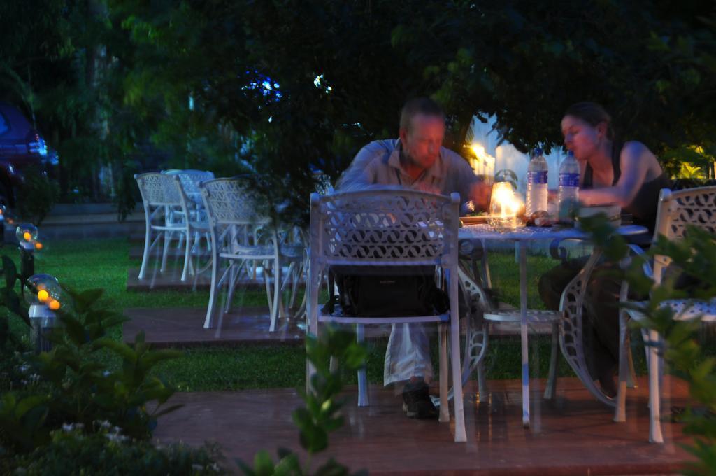 Hotel Melbourne Tourist Rest Anuradhapura Esterno foto